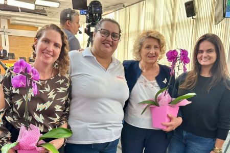 Equipe do Sindirefeições TS Sorocaba se reuniu com as vereadoras eleitas Iara Bernardi e Fernanda Garcia